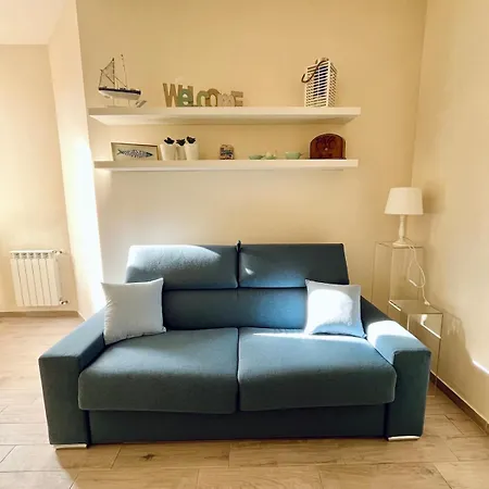 Acqua Marina Sea View Apartment *